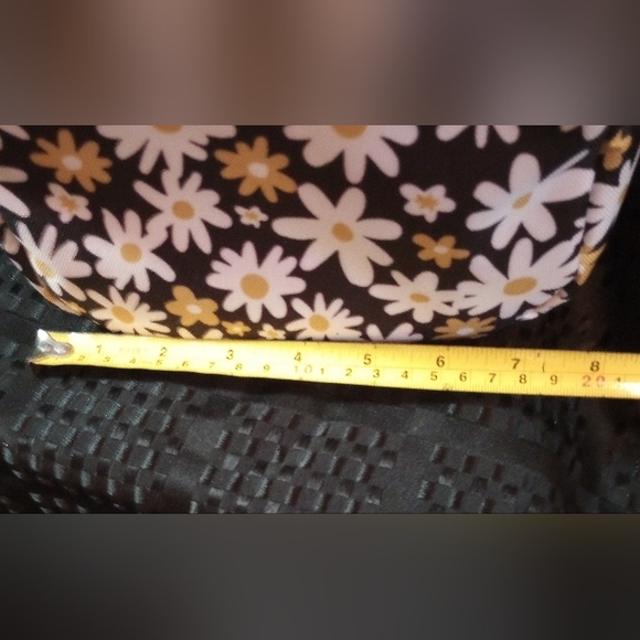 Daisy Insulated Bag - Black and Yellow - Picture 3 of 6